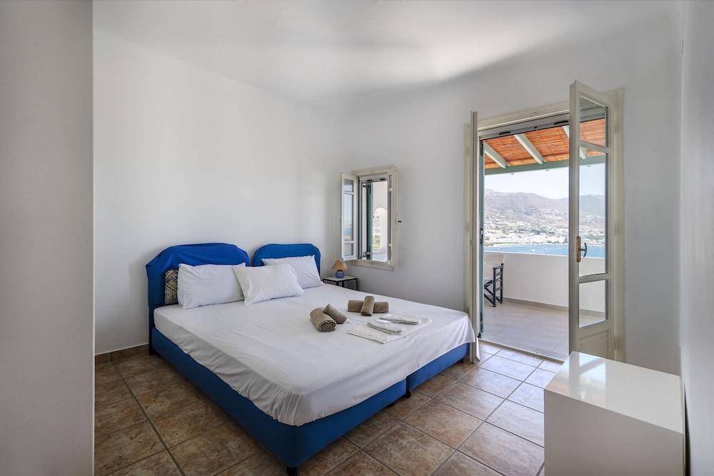 Parikia Cove Mansion