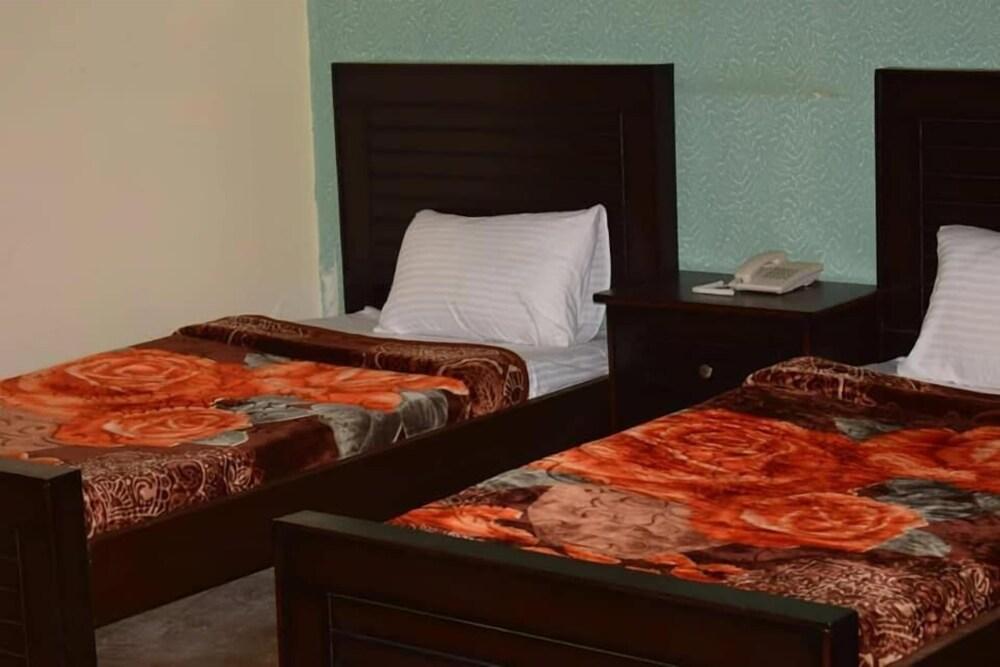 Royal Emirates Residence