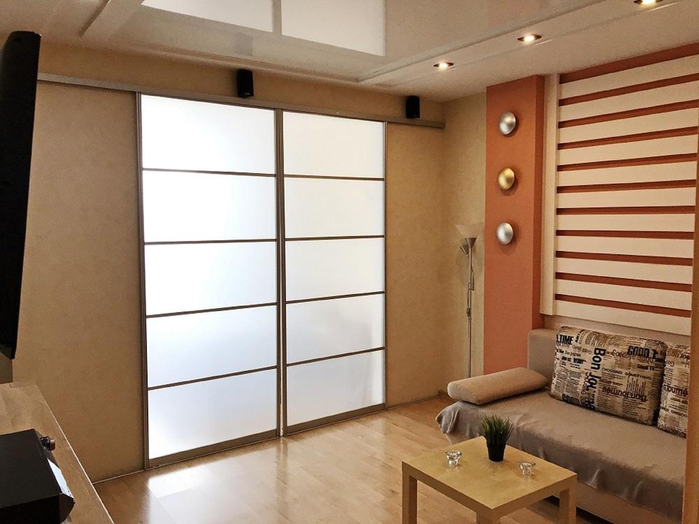 PaulMarie Apartments on Prs. Stroiteley