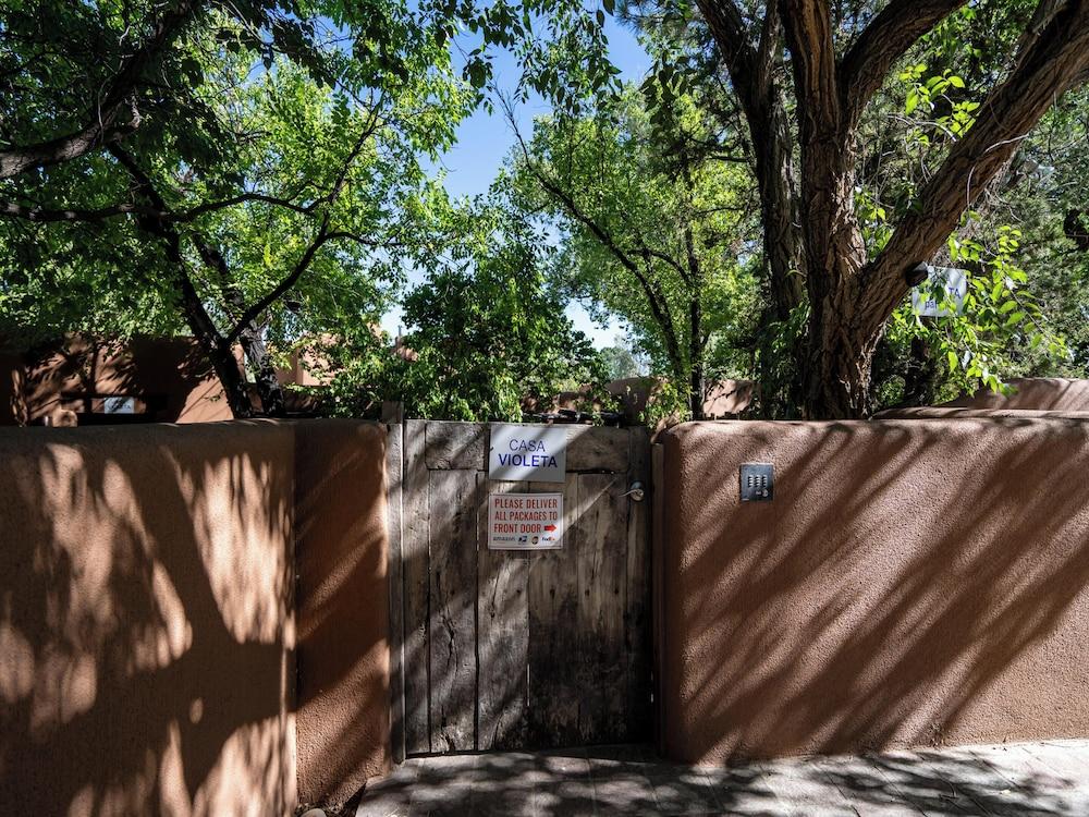 Casa Violeta by Kokopelli Property Management