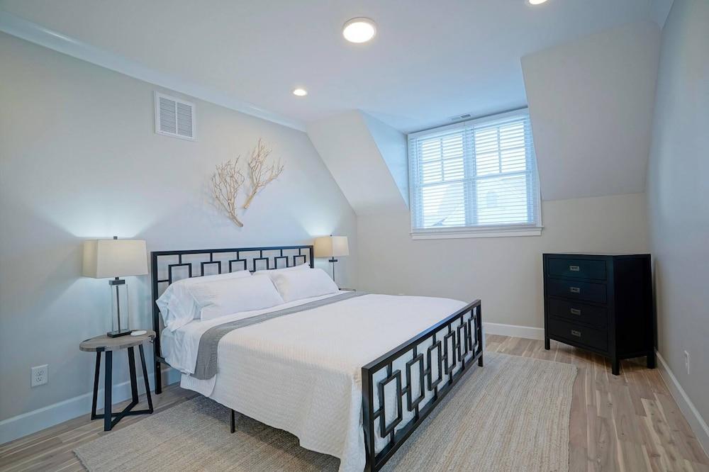 Atlantic Beach House