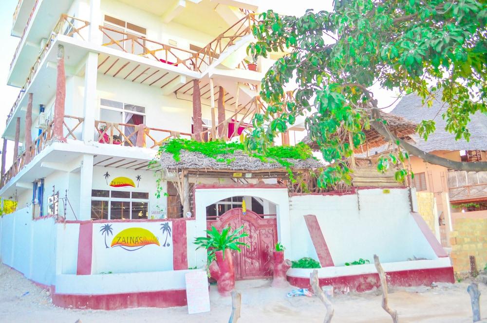 Room-room Had Glaund Flow With two Guest