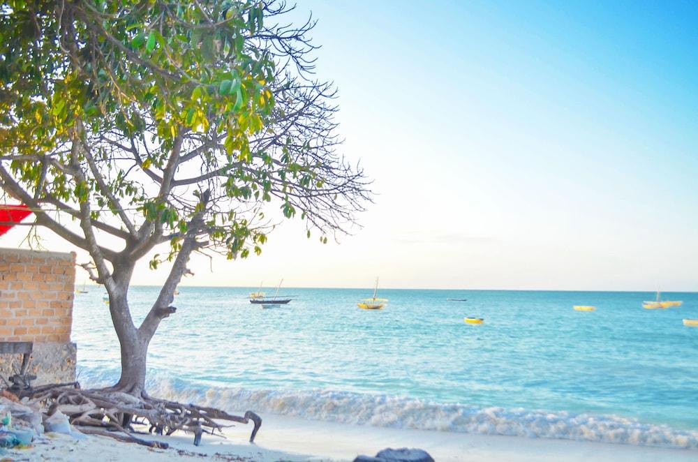 Room-room H - Left Side sea View2rd fla