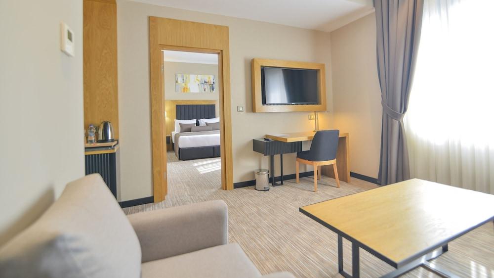 Serenity Comfort Hotel