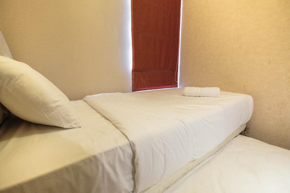 Relaxing 2BR at Sudirman Park Apartment