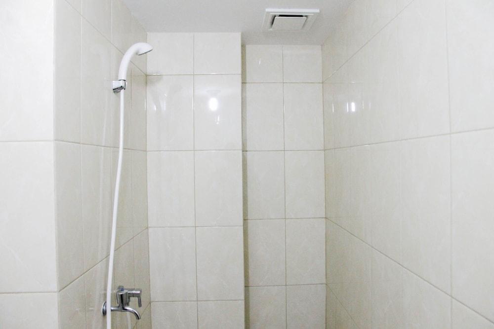 Best Price 2BR Apartment @ Springlake Summarecon