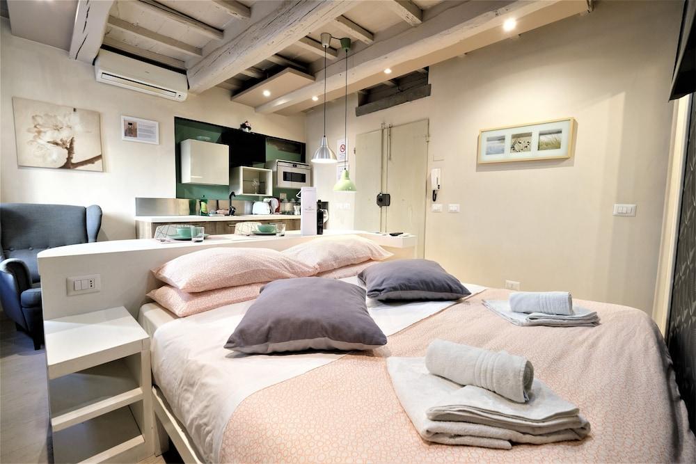 Wine Apartments Florence Grechetto