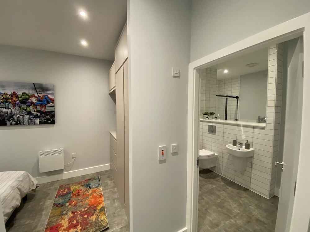 Kempston Suites Liverpool Apartment 6