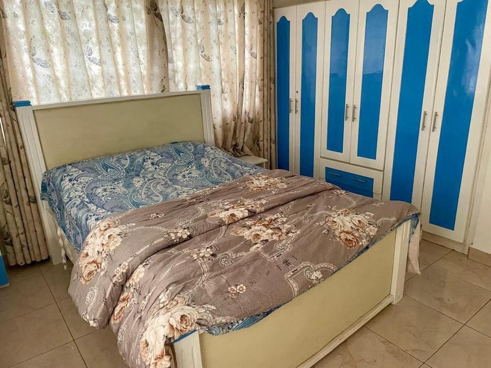 Remarkable 2-bed House in Danfa, Oyarifa