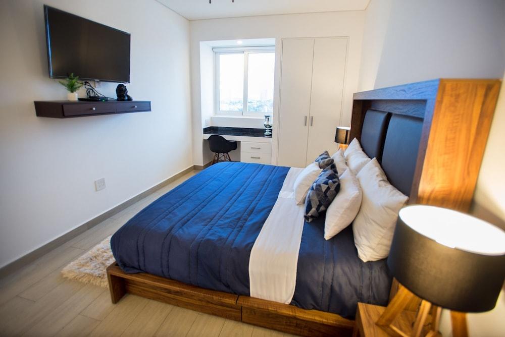 Real View Towers E306 by Casago