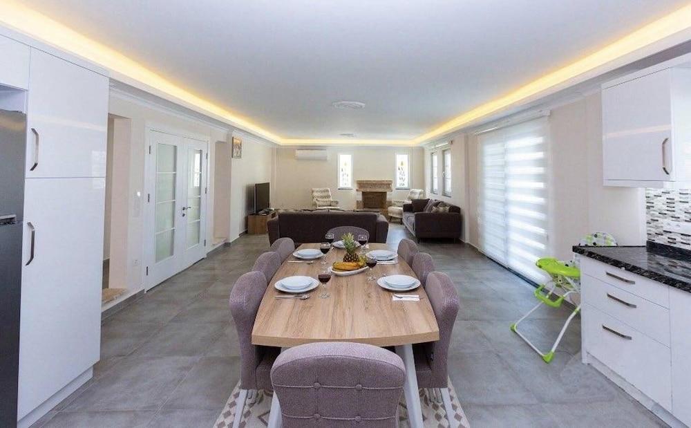 Remarkable 6-bed Villa Zambak Dalyan