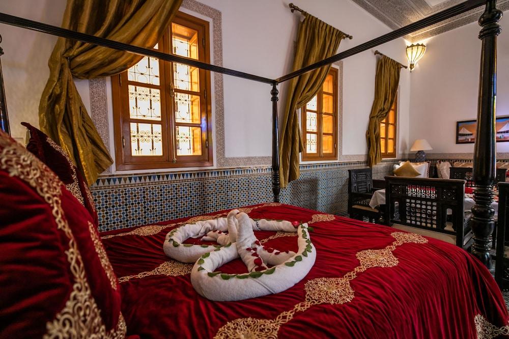 Room in B&B - Riad Authentic Palace & Spa - Royale Suite Al Cazar