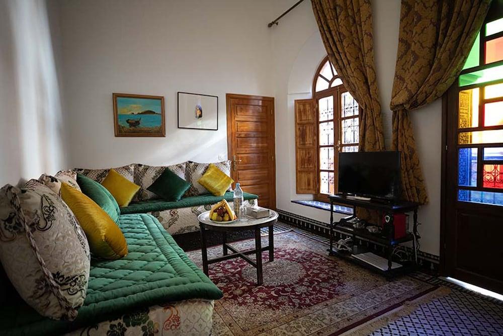 Room in B&B - Riad Authentic Palace & Spa - Suite Andalouse