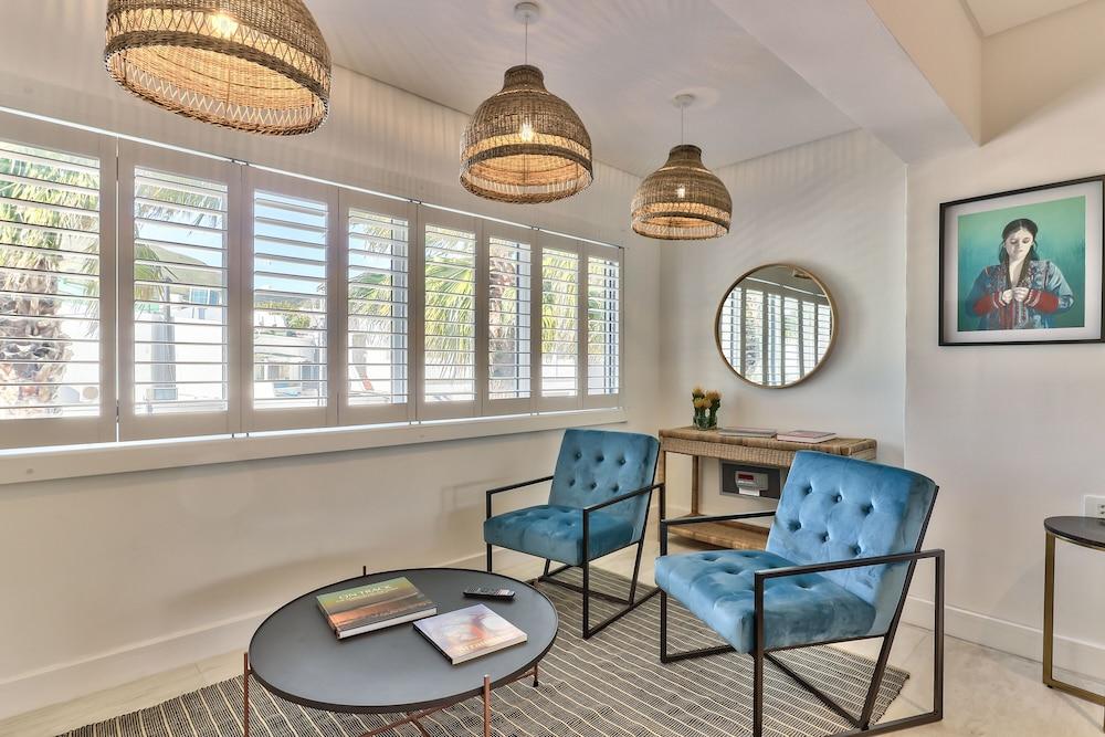 Studio in Camps Bay - 40m From Beach