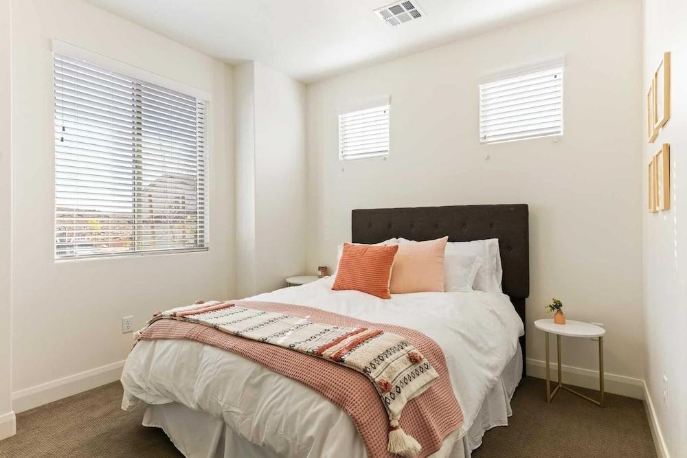 Paseos to Redrocks by RedAwning