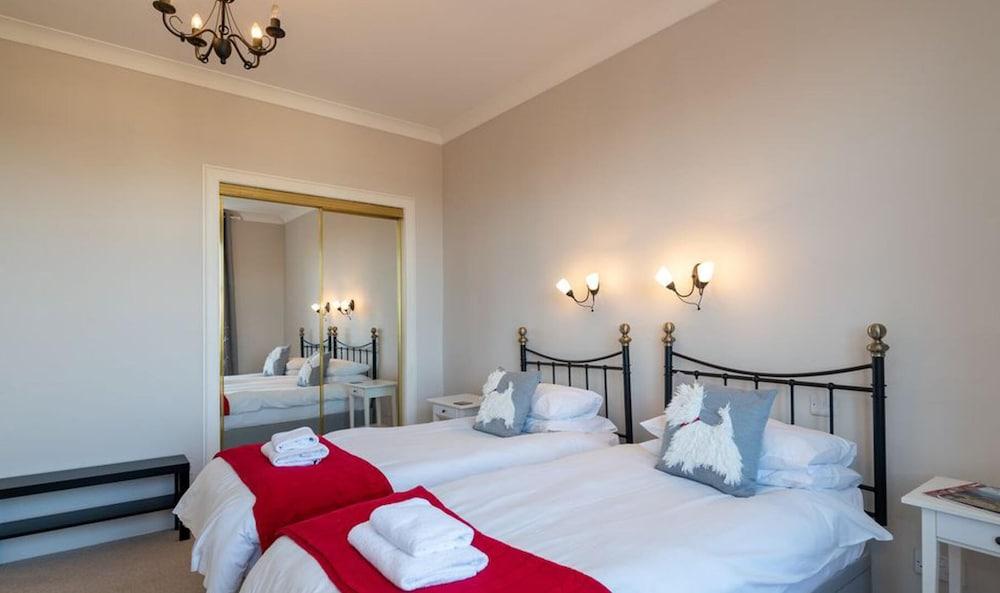 Seascape - 3 Bedrooms