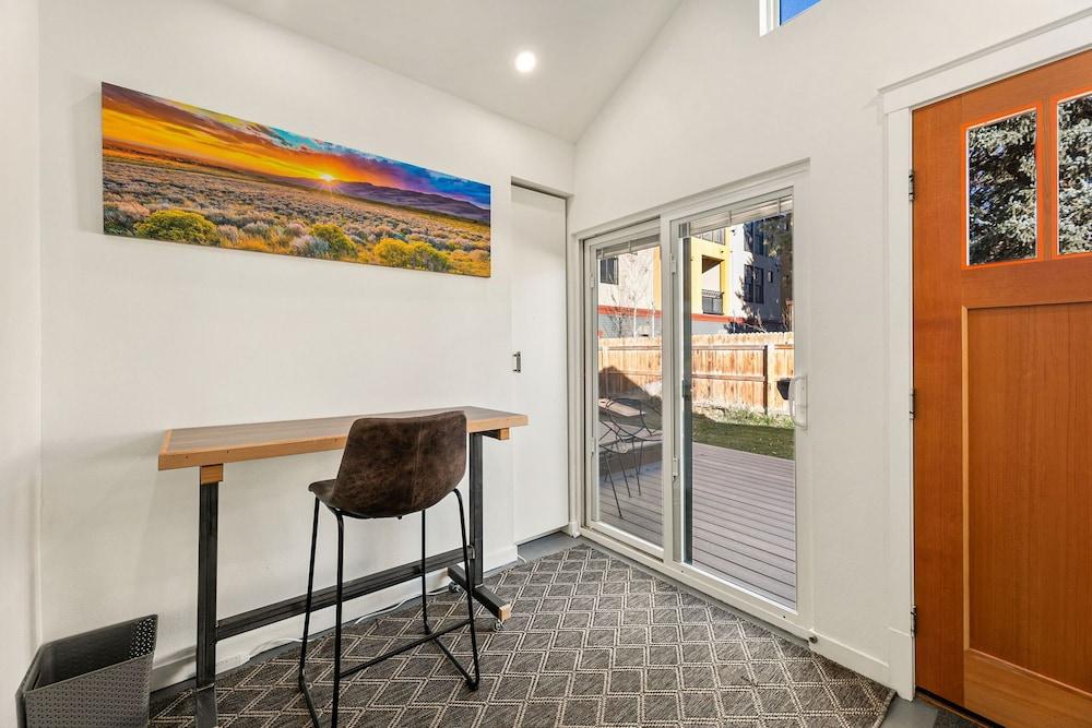 Vibrant Downtown Bungalow – Walk Everywhere!