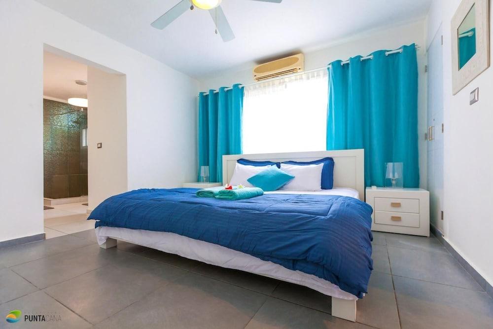 Punta Cana Beachfront Apartment With BBQ Private Terrace