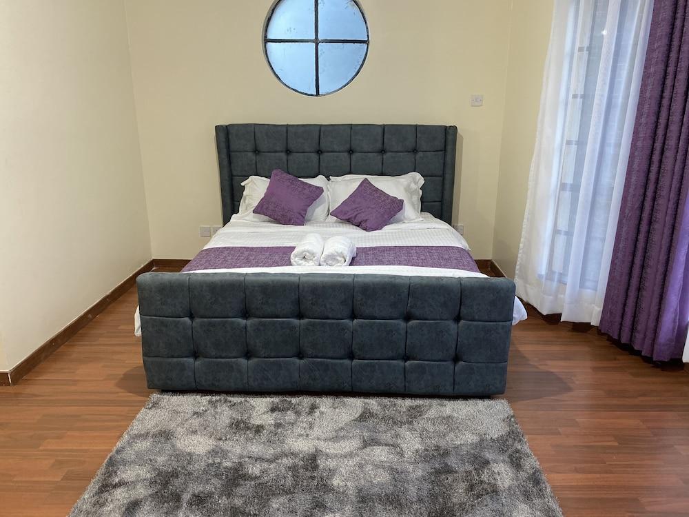 Takdiri Homes Plush 3BR Appartment