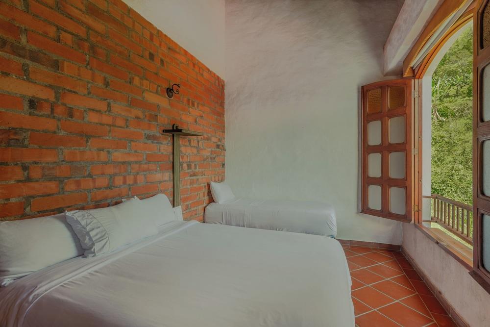 Granja del Cafe Esteban Jaramillo