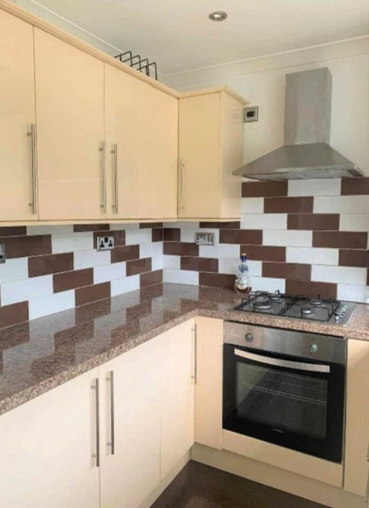 Lovely 4-bed Apartment in Harrow
