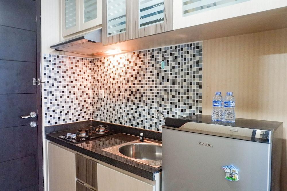 Warm Studio Apartment At Tamansari Papilio
