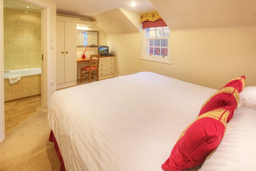 Police House Cottages