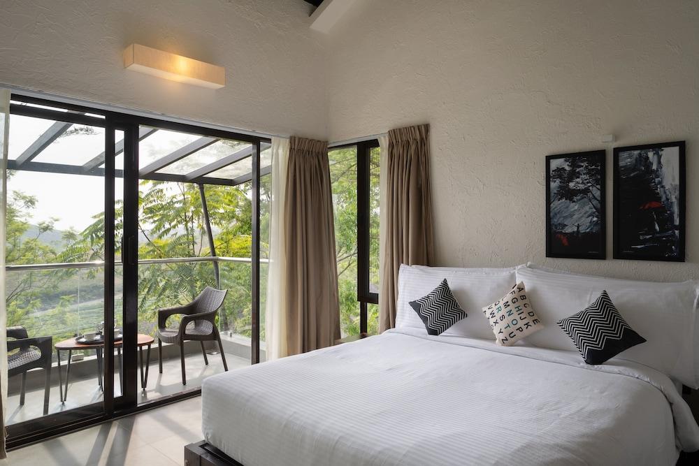 Tea Terrain Resorts & Spa