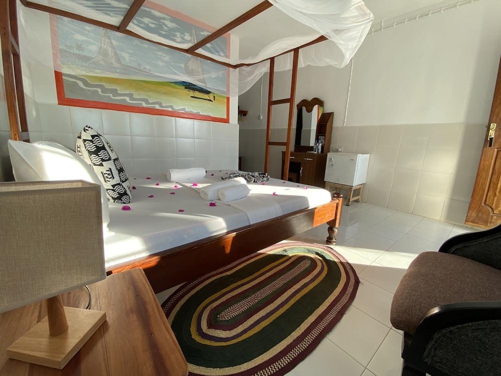 Zenobia Beach Resort