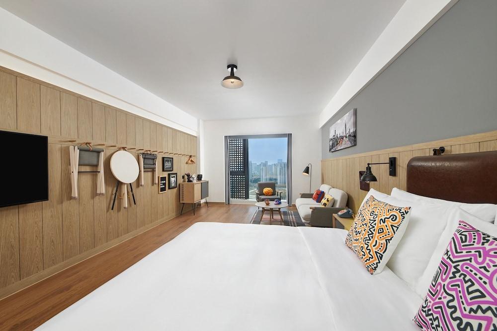 Moxy Nanjing Jiangning