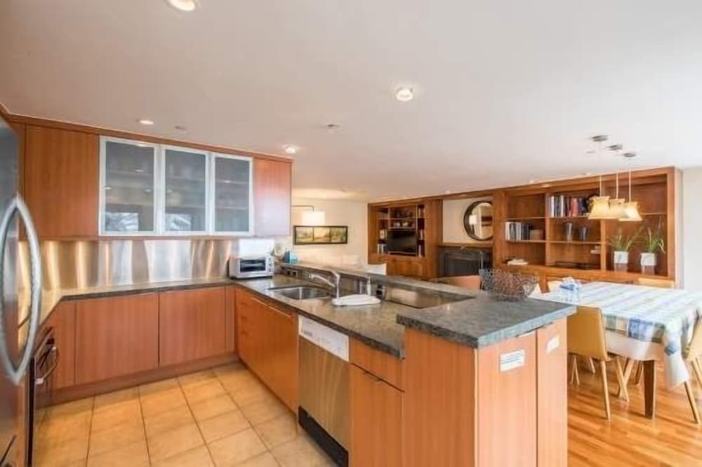 Northwoods Private Condo with Easy Ski-In Ski-Out Access by RedAwning