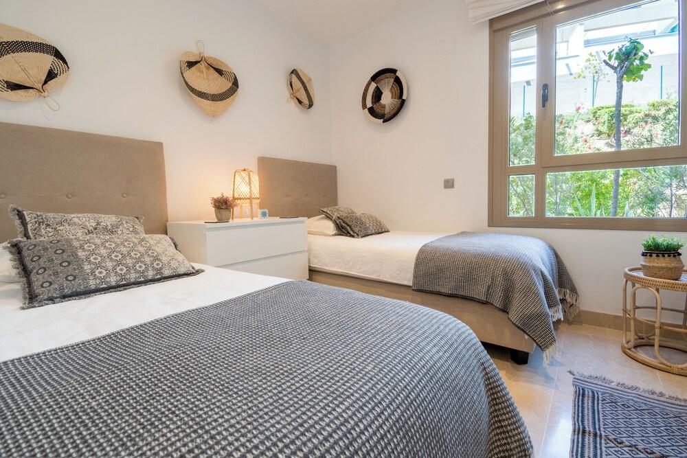 Stylish 3-bed Apt on La Cala Golf 15th Hole View