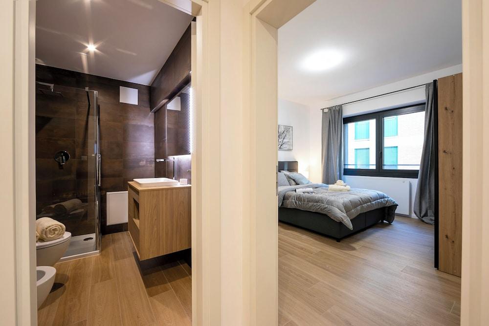 Boutique Apartment 5