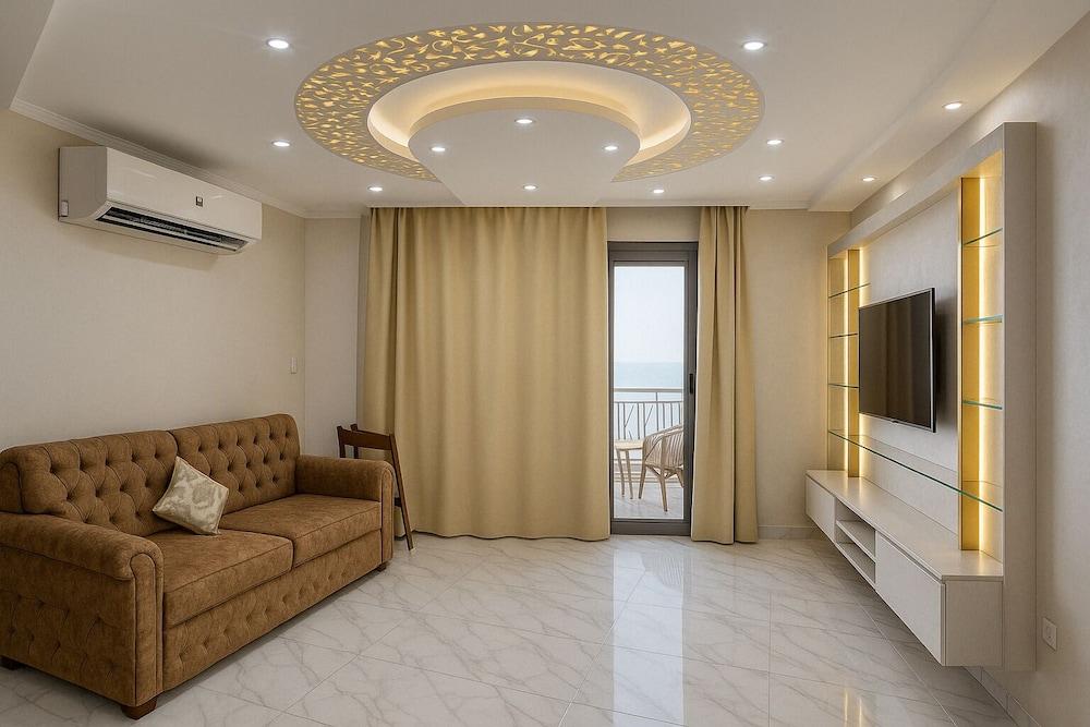 Spacious Chalet With Private Terrace