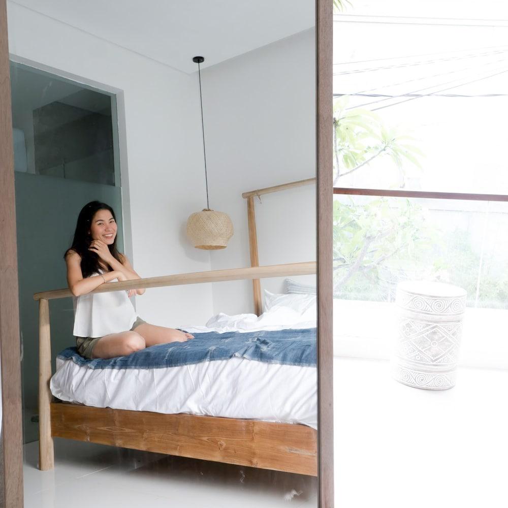 Pelangi 148 Beach Suites