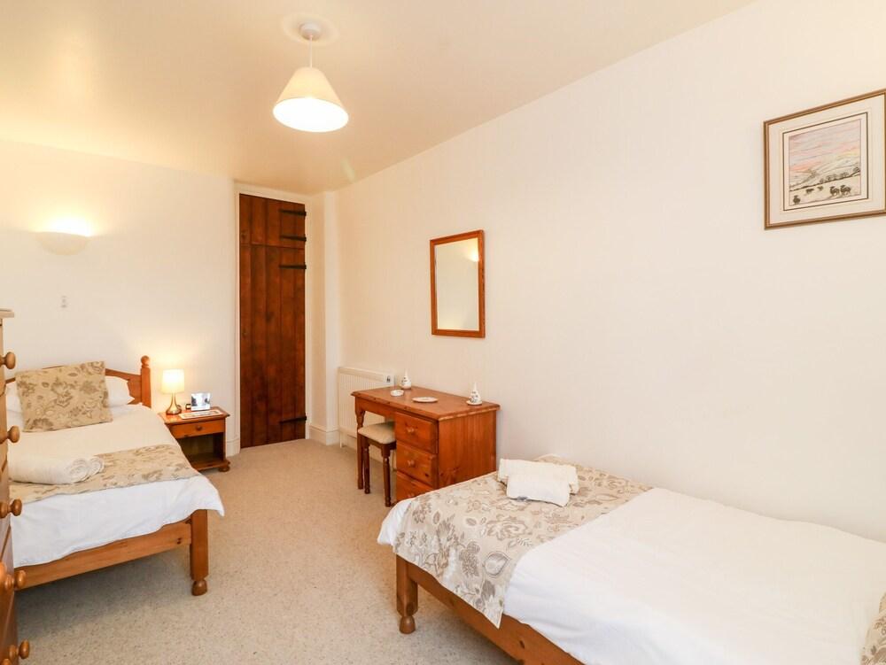 Littleham Court Cottage