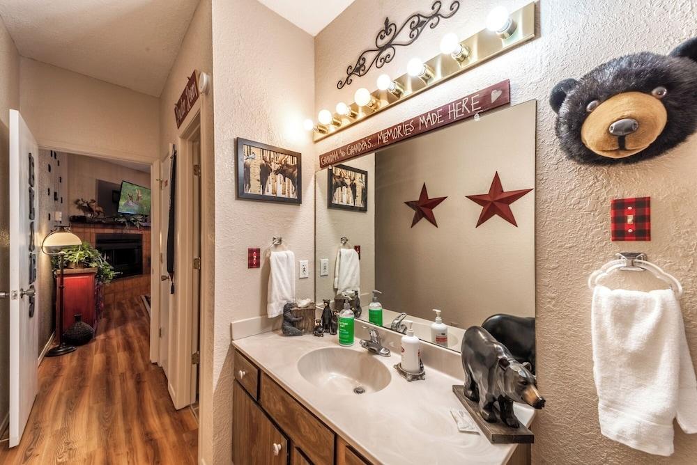 Sisters Too by Ruidoso Vacation Rentals