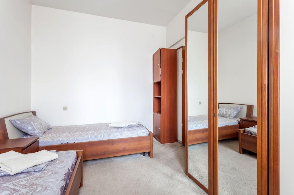 ApartLux Kosmodamianskaya