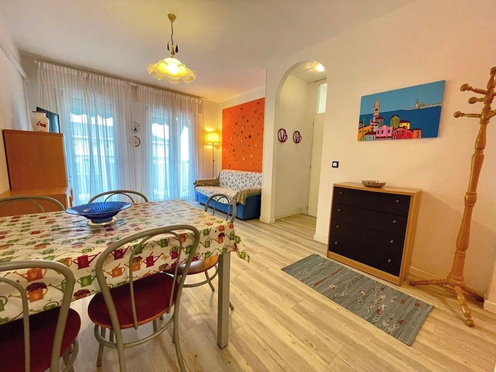 Colourful Flat With a Balcony