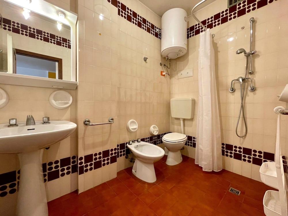 Homely Flat With Shared Pool