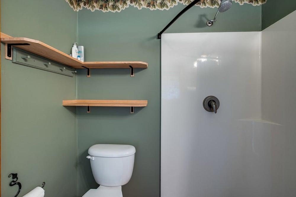 71MF- Rustic - Pets Ok - Sleeps 4