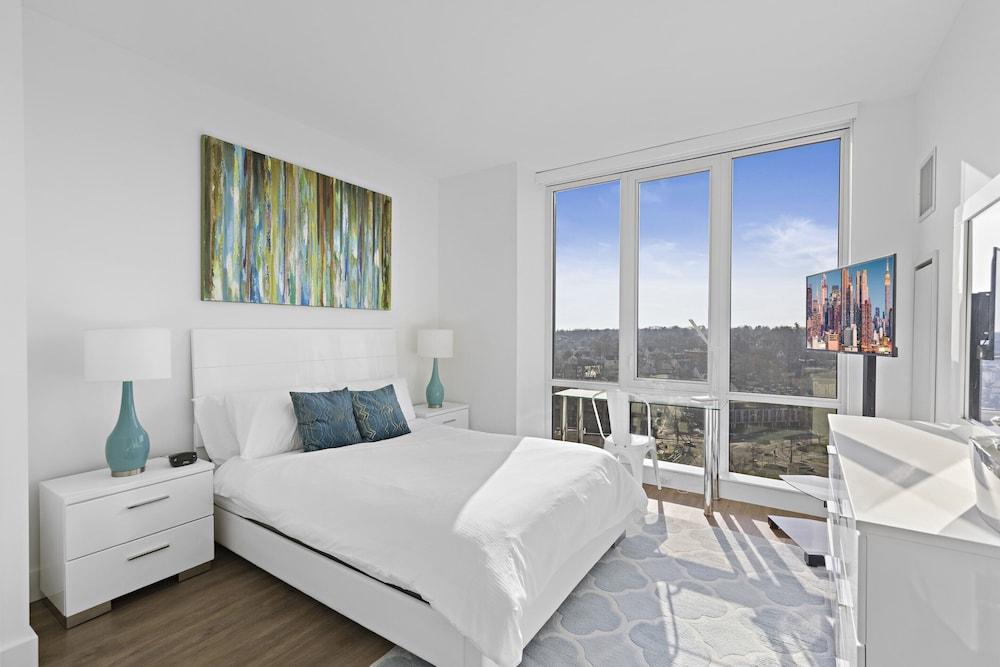 Global Luxury Suites White Plains