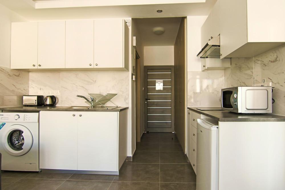 Phaedrus Living Seaside Flat Athina 116