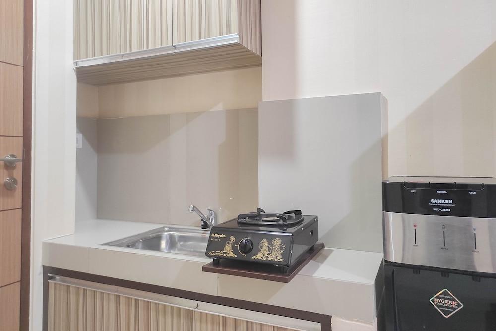 Comfort Studio at Vida View Makasar Apartment