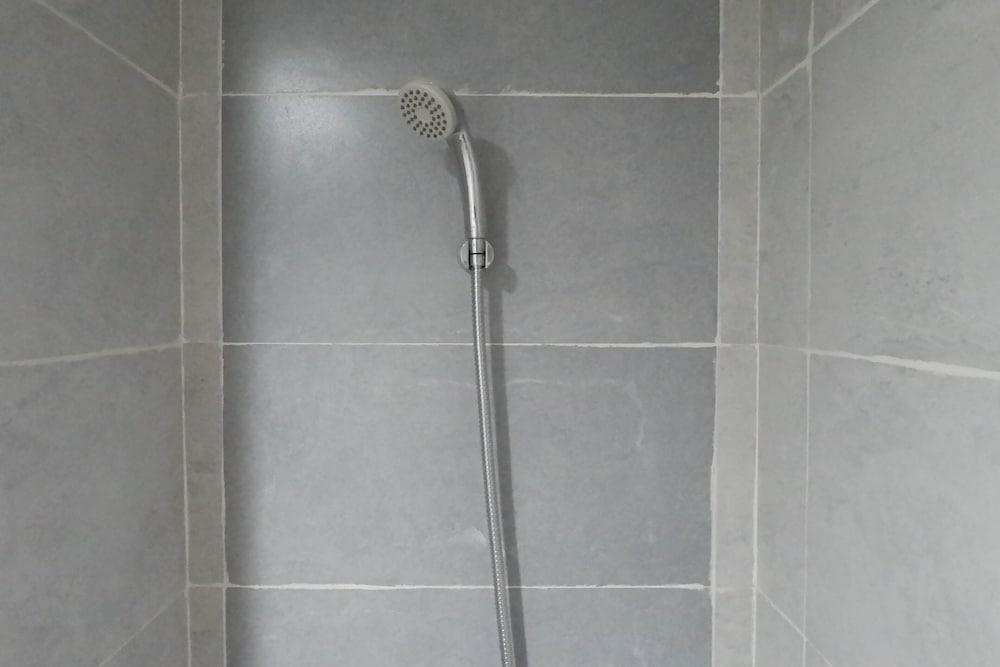 Scenic Studio Apartment at Taman Melati