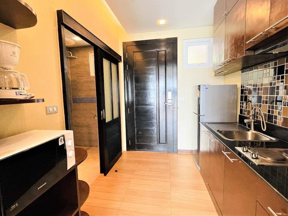 Sea and Sky Condominium by Lofty