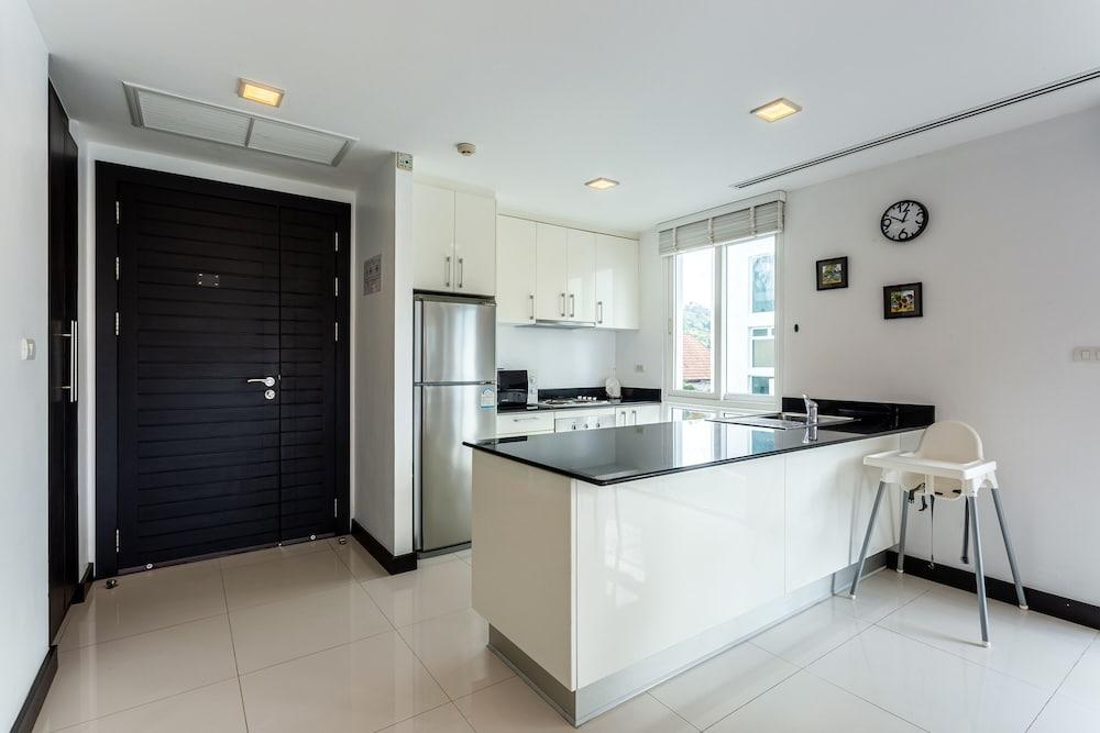 The Palms Kamala by Lofty