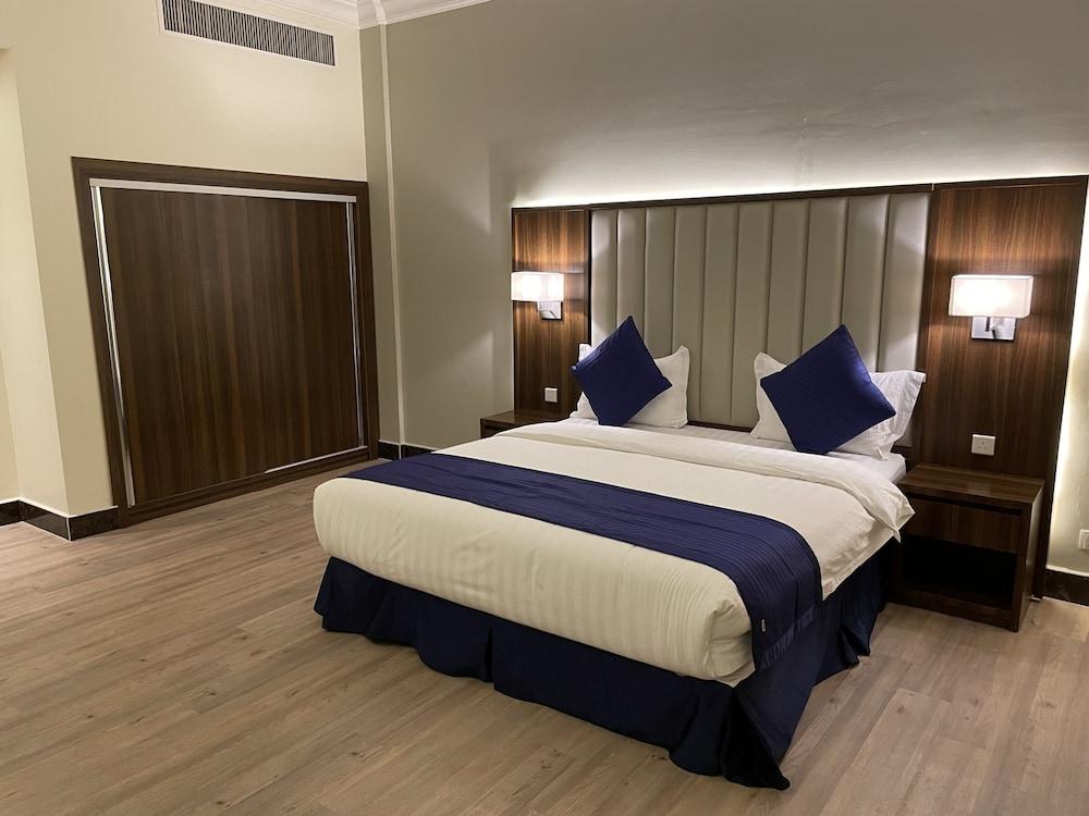 Private Luxury Suites - Al Hamra