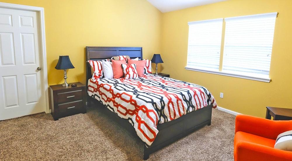 3Bdrms 2Bath 3Beds - Energy Corridor 6