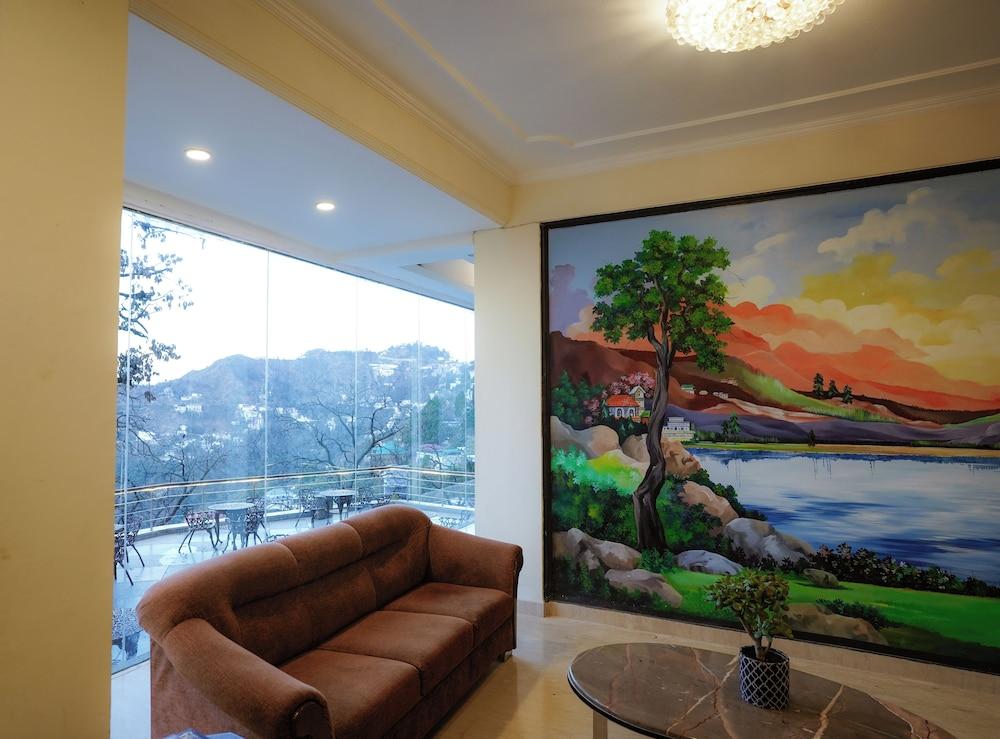 Green Castle Mall Road